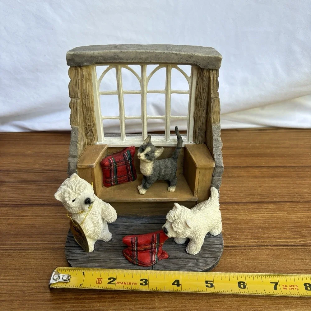 Leonardo Collection Westie Dogs Gray Kitten Figurine No Place Like Home 1998